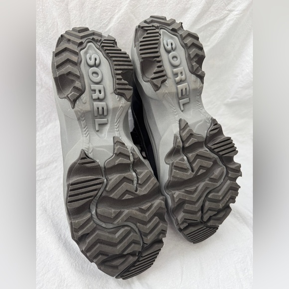 SOREL | Kinetic Mid Waterproof Shoe - Picture 9 of 9